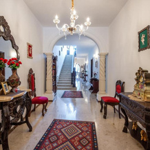 Close to airport, double bedroom, sofa-bed, private bathroom for adults and children aged 10 and over ONLY, Gudja — photo 5