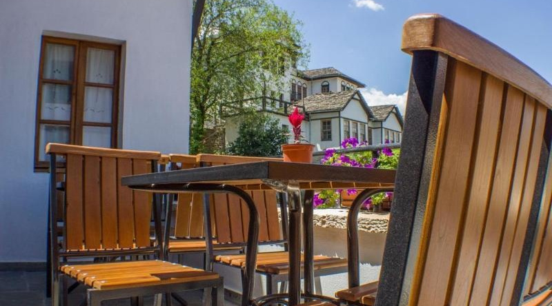 Old Bazaar Hotel, Gjirokaster — photo 1