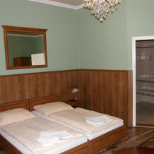 Hotel Bow Garden, Комарно — фото 4