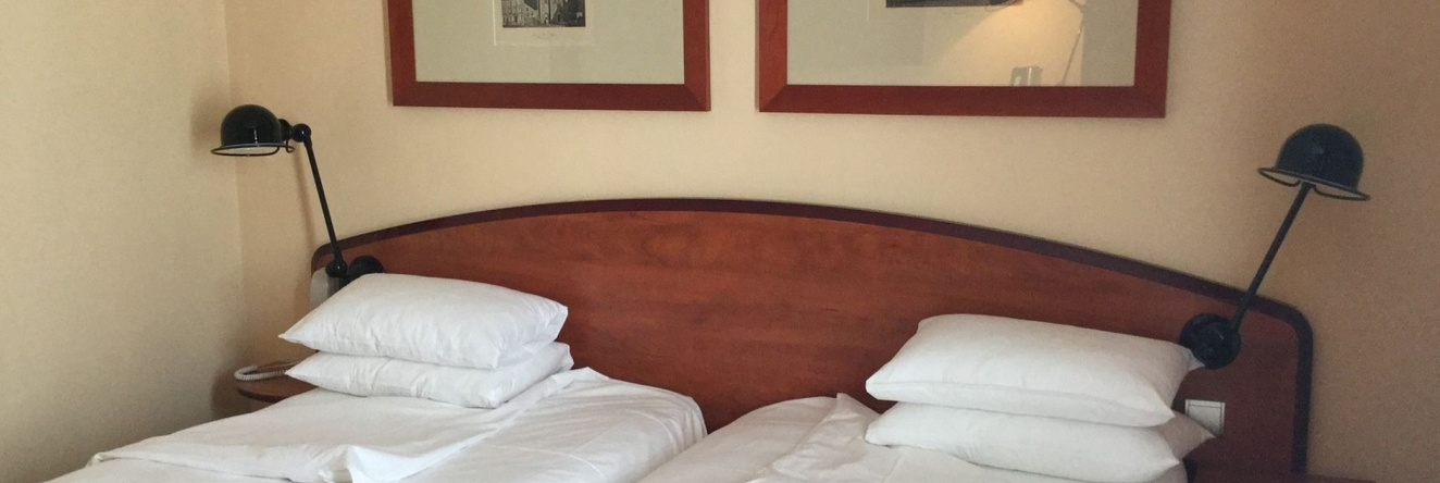 Best Western Royal Hôtel Caen Centre, 穆阿约 — 照片 1