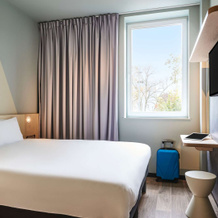 ibis budget Lunel Porte de Camargue, 埃马尔格 — 照片 2