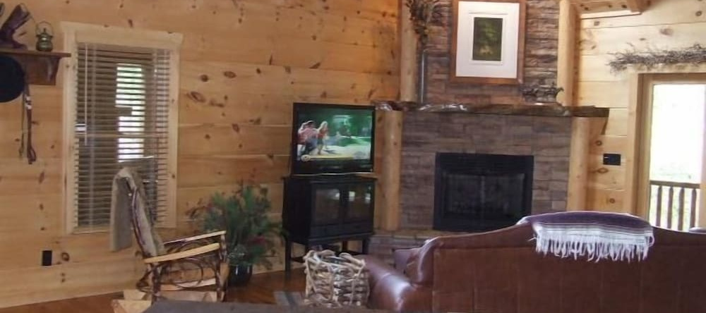 Crockett Trails Nevaeh Cabin Rentals, Черри-Лог — фото 1