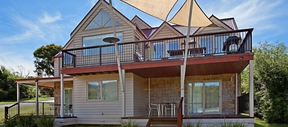 Jarrah Lodge, Merrijig — photo 1