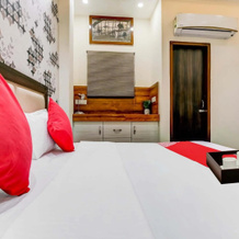 OYO Flagship 70265 Hotel Sky Land, 卢迪亚纳 — 照片 5