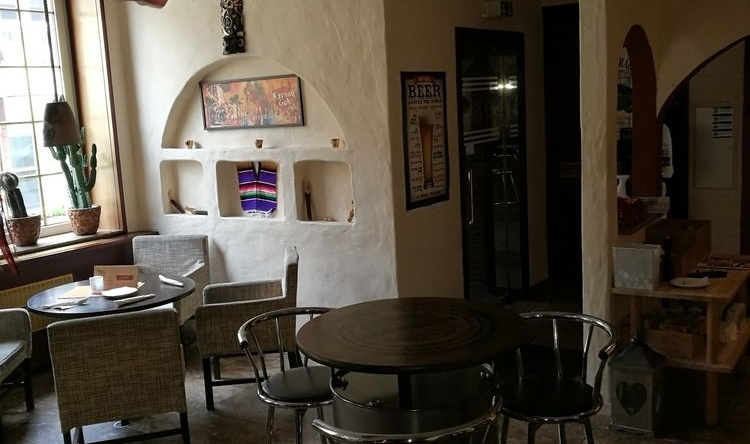Hotel Central Restaurant El Barrio, Гревенброх — фото 1