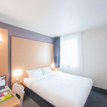 B&B HOTEL Lieusaint Carré Sénart, 利厄森 — 照片 3