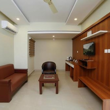 Sreepathi Indraprastha Hotel and Serviced Apartments, 古鲁瓦尤尔 — 照片 5