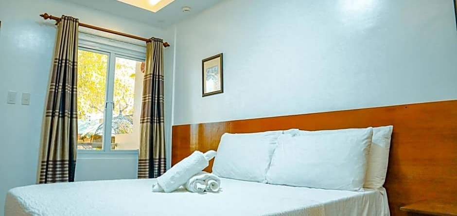 Youhan Beach Resort, Сан-Антонио — фото 1