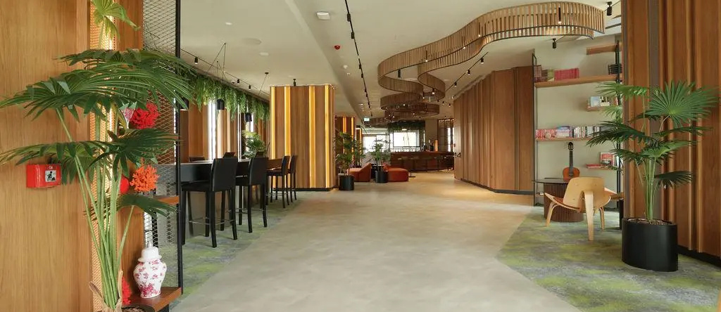Novotel Istanbul Bomonti, Стамбул — фото 1