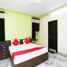 OYO 27686 Hotel Chandra Garden, 戈瓦尔丹 — 照片 5