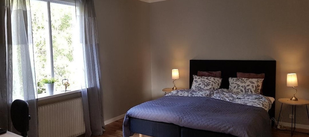 Lovely Spacious Apartment  centerally, 桑德维肯 — 照片 1