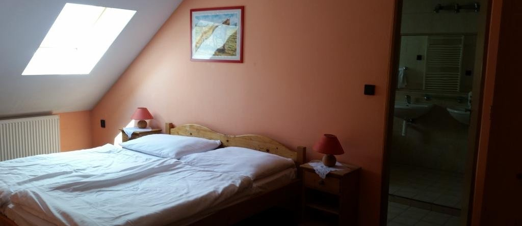 Hotel Carpatia Bratislava, Ступава — фото 1