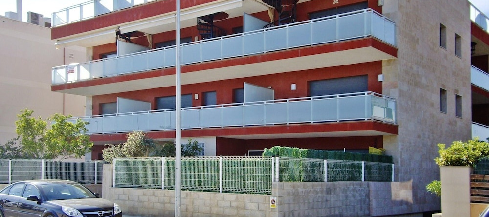 Apartment With one Bedroom in L'eucaliptus, With Furnished Terrace - 1, 安波斯塔 — 照片 1