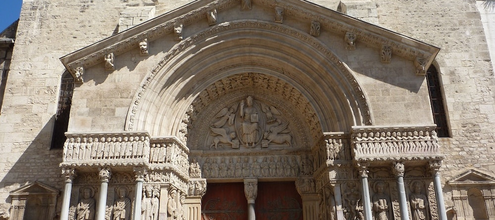 Arles Getaway - La Suite Arlésienne, 阿尔勒 — 照片 1