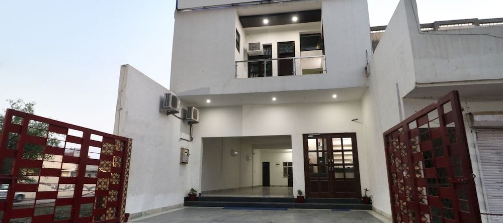 OYO 41212 Hotel Sunview, 阿博哈尔 — 照片 1