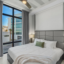 Harbor Island Beach Club - Luxury Waterfront Apartments with Views Pool Dock Private Beach Access, 墨尔本海滩 — 照片 2