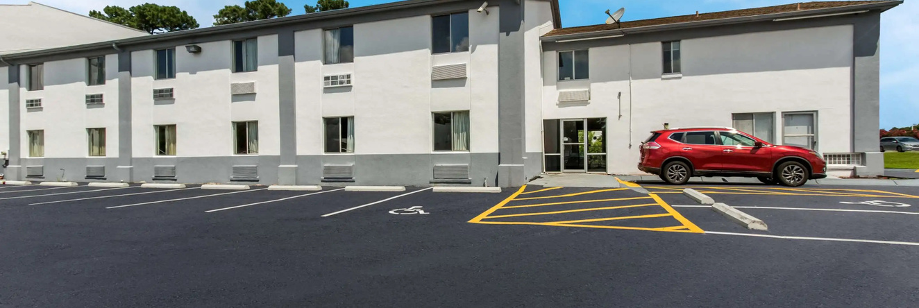 Econo Lodge Cherry Point, 哈夫洛克 — 照片 1