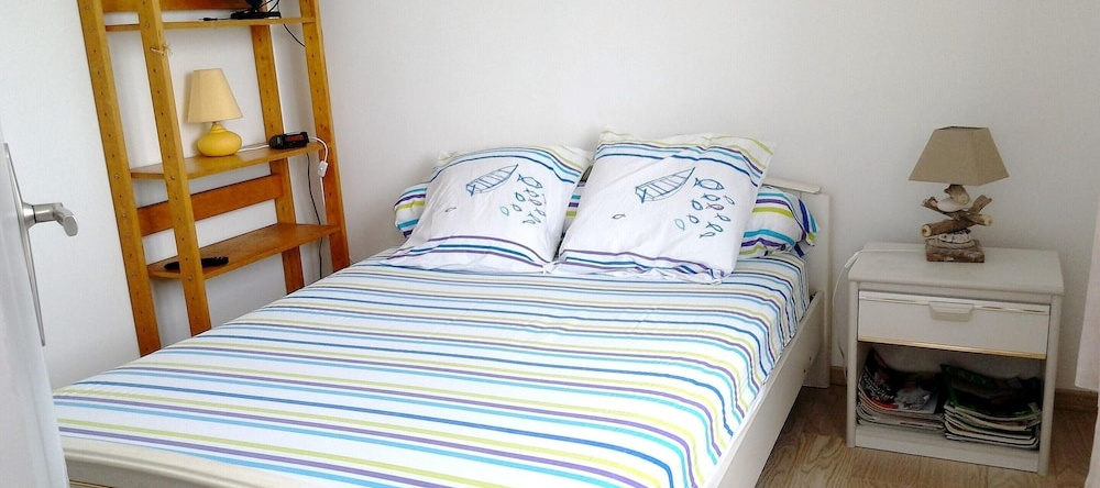 House With 3 Bedrooms in Marennes, With Enclosed Garden and Wifi - 200, 马雷讷-耶尔-布鲁阿日 — 照片 1
