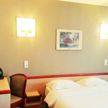 Modern'Hotel, 瓦朗谢讷 — 照片 5