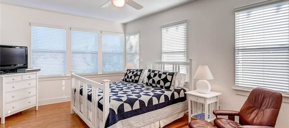 Irish Mist 4 Bedroom Holiday Home By Bald Head Island, Bald Head Island — photo 1