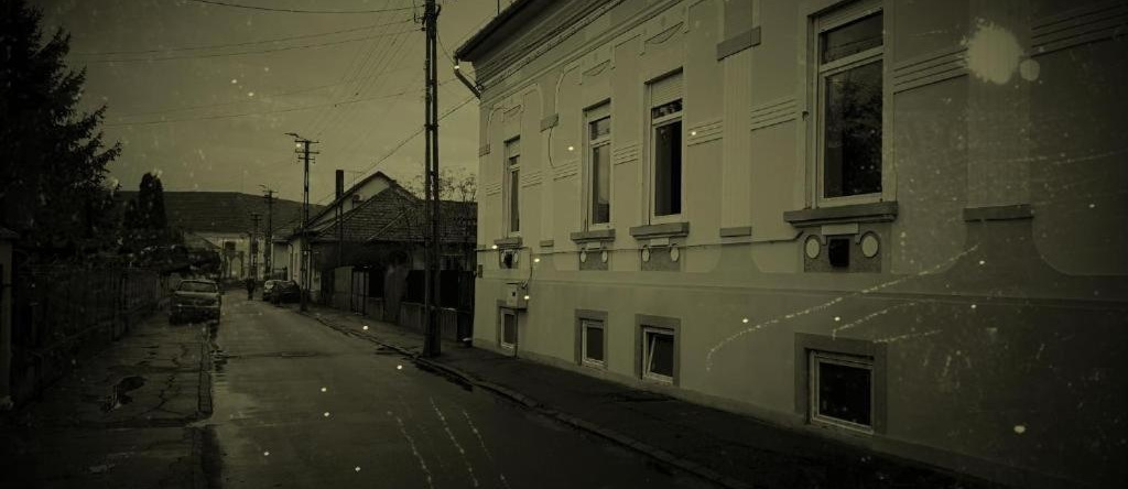 Weisz Castle style Apartment, 卡雷 — 照片 1