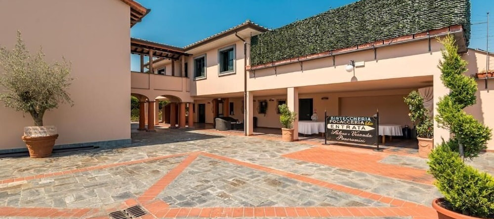 Hotel la Pietra Restaurant, 福斯迪诺沃 — 照片 1