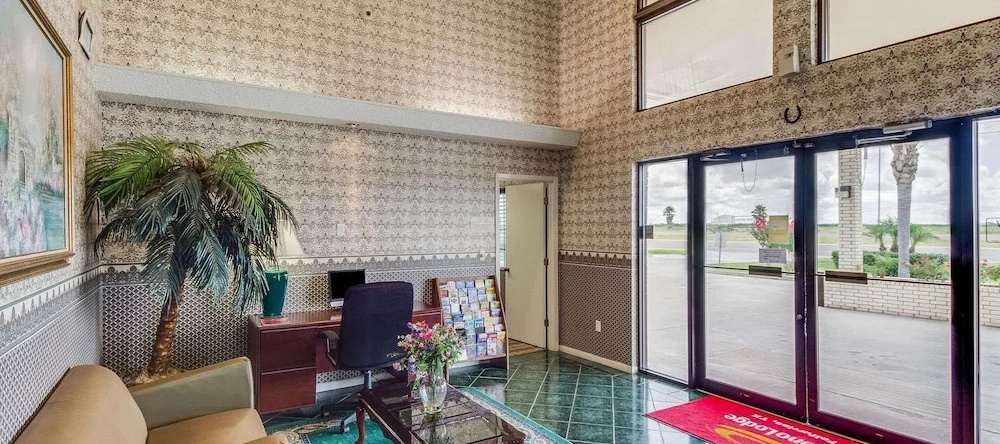 Econo Lodge Falfurrias, Фолфариас — фото 1