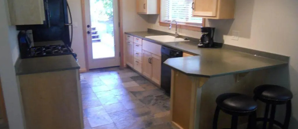Hutson's Hideaway 1 Bedroom 1 Bathroom Apts, 胡德河 — 照片 1