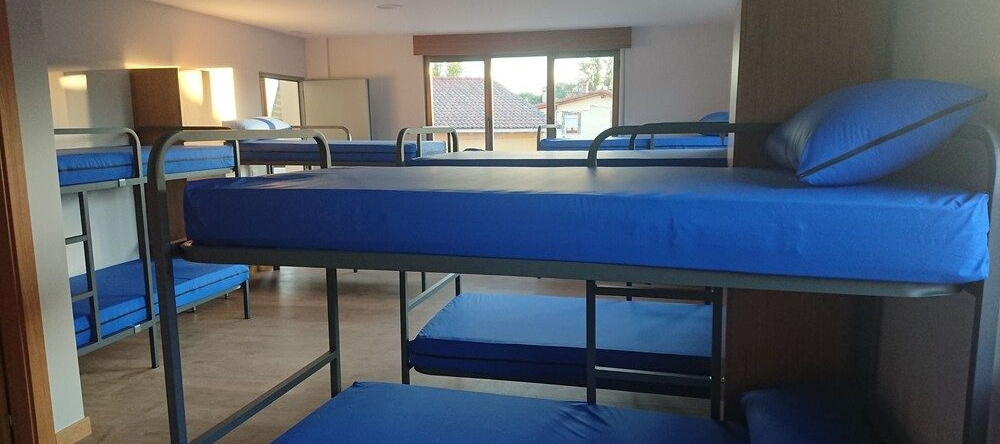 El camino de Santovenia - Albergue - Hostel, 阿尔兰松 — 照片 1