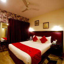 Breeze Suites Hotel, 班加罗尔 — 照片 2