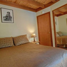 Lewis Ave Lodge - 3 Br Home, 霍姆伍德 — 照片 3