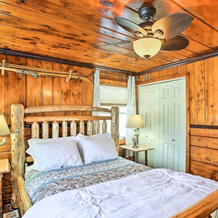 4 Season, Waterfront Houghton Lake House w/ Dock!, 霍顿湖 — 照片 5