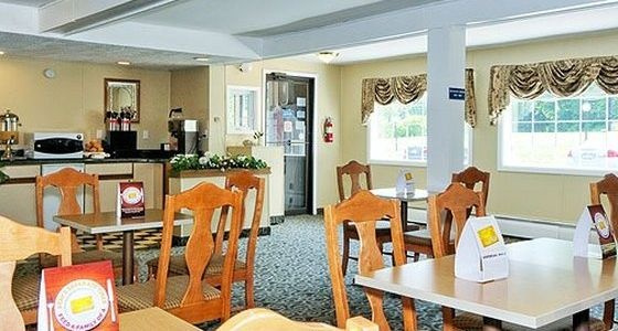 Rodeway Inn Coldwater, Колдуотер — фото 1