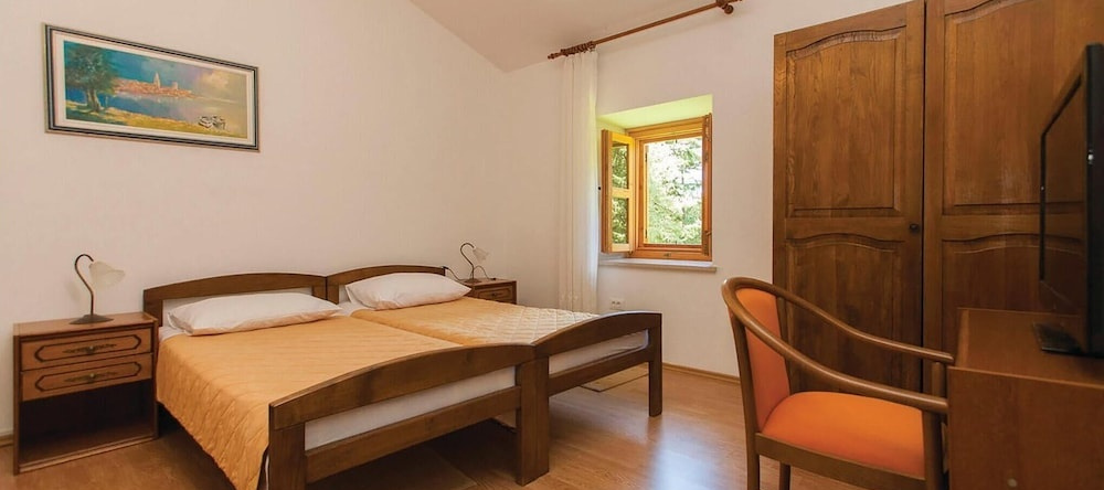 Stunning Home in Vrsar With Wifi and 3 Bedrooms, 克洛赫 — 照片 1