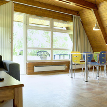 Detached holiday home, decorated with wood, on the Ostsee, 达姆普 — 照片 3