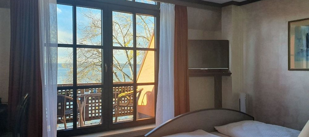 Seehotel Pegasus, Херршинг ам Аммерзи — фото 1