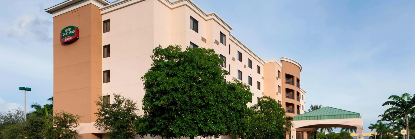 Courtyard by Marriott Miami at Dolphin Mall, 斯威特沃特 — 照片 1