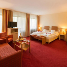 Hotel am Kurpark, 巴特赫尔斯费尔德 — 照片 2