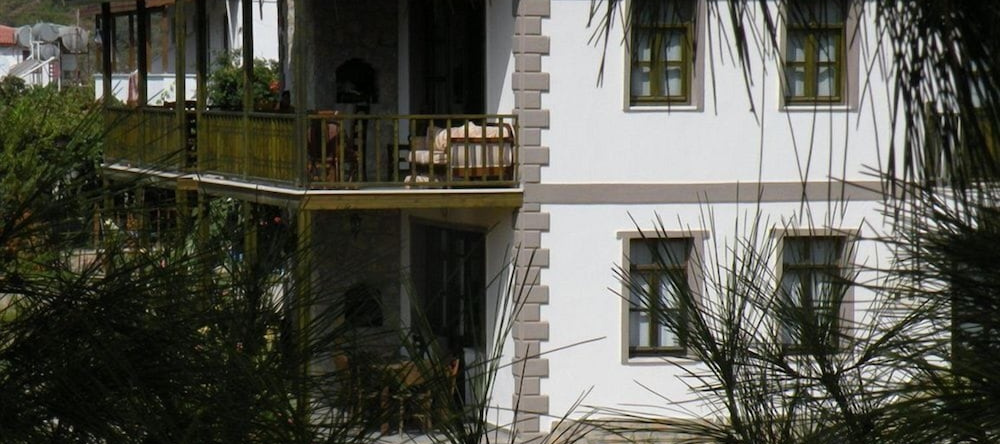 Sempati Apart, Датча — фото 1