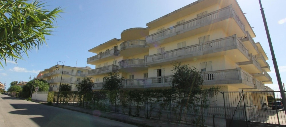 Apartment With one Bedroom in Caulonia Marina, With Pool Access, Furnished Balcony and Wifi - 100 m From the Beach, Marina di Caulonia — photo 1
