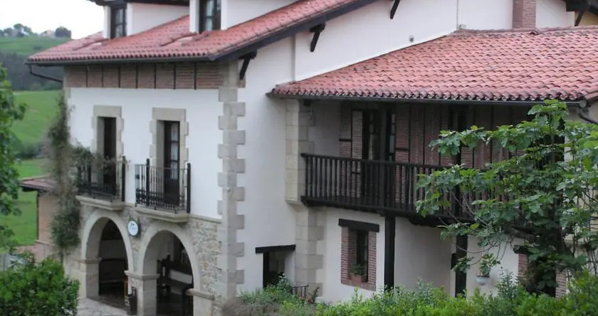 Posada Rural Rioturbio, 科米利亚斯 — 照片 1