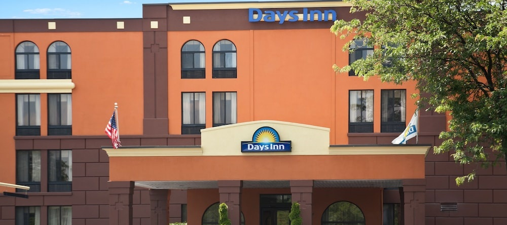 Days Inn Reading Wyomissing, Wyomissing — photo 1