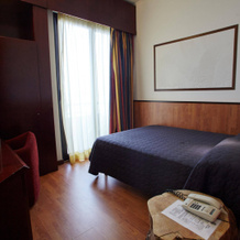Hotel Concorde, 阿罗纳 — 照片 3