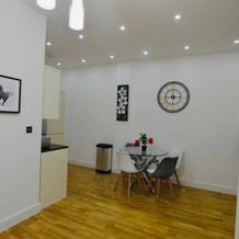 Cosy Central Self Contained Flat by CozyNest, Reading — photo 3