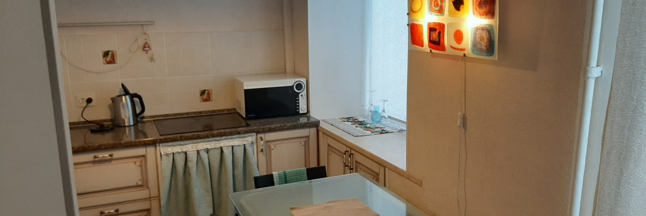 Na Lenina Apartments, 格拉佐夫 — 照片 1