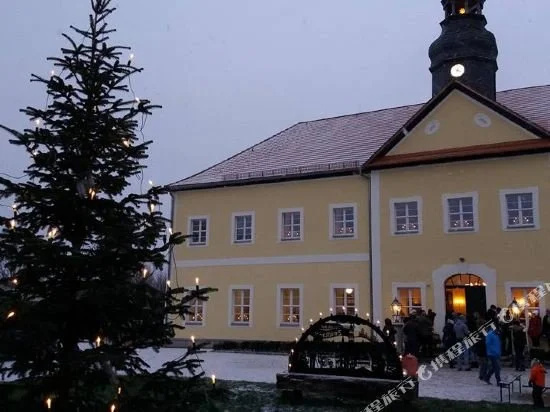 Pension Rittergut Nieder-Mosel, 茨维考 — 照片 1