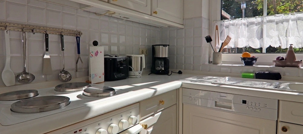 Doppelhaushalfte mit Garten nur 500m bis Zumstrand, 格勒米茨 — 照片 1