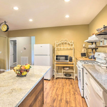 'the Gathering Place' Brenham Home on 6 Acres, Brenham — photo 2