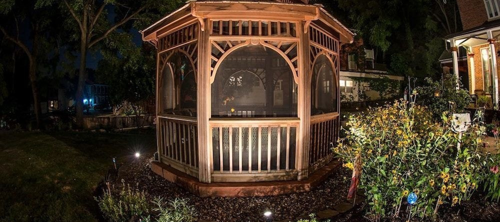 The Steamboat House Bed & Breakfast, Галена — фото 1