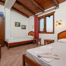 Villa Nineta Large Private Pool Walk to Beach Sea Views A C Wifi Car Not Required - 1606, 塔夫罗尼蒂斯 — 照片 3